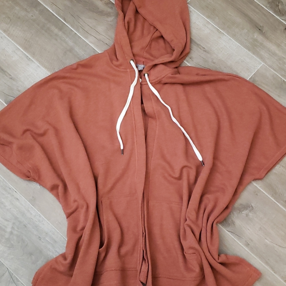 NWT American Eagle  Poncho. XS/S